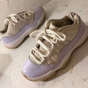 Wmns air Jordan’s 11 retro low purple violet